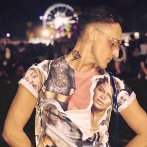 Meet your Posher, Blake